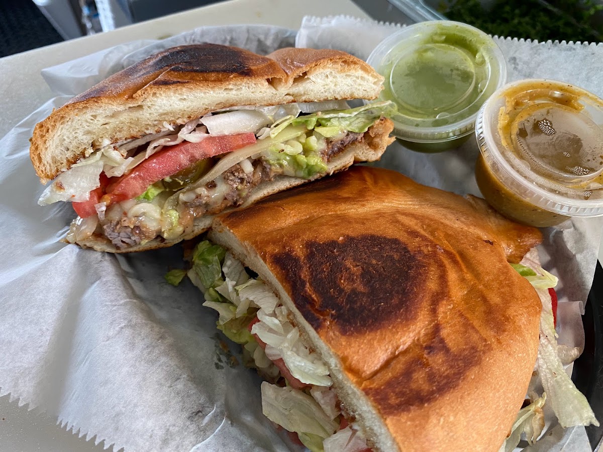 La Carcacha Food Truck